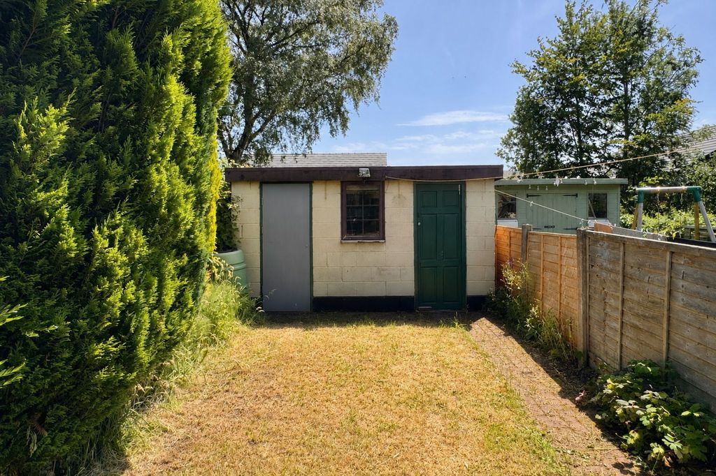 Property photo 3 of 14