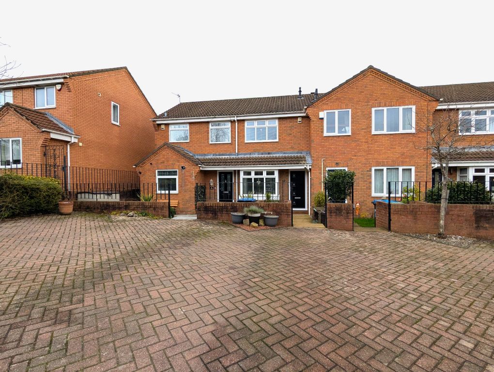 Property photo 1 of 17 Photograph 1