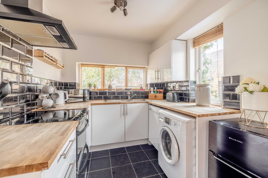 Property photo 3 of 13 52Lhm (6 Of 16)