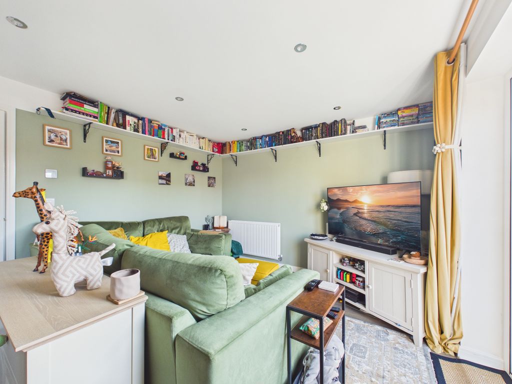 Property photo 3 of 10 Reception 2