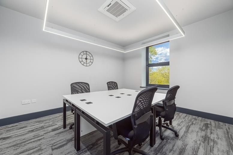 Property photo 2 of 34