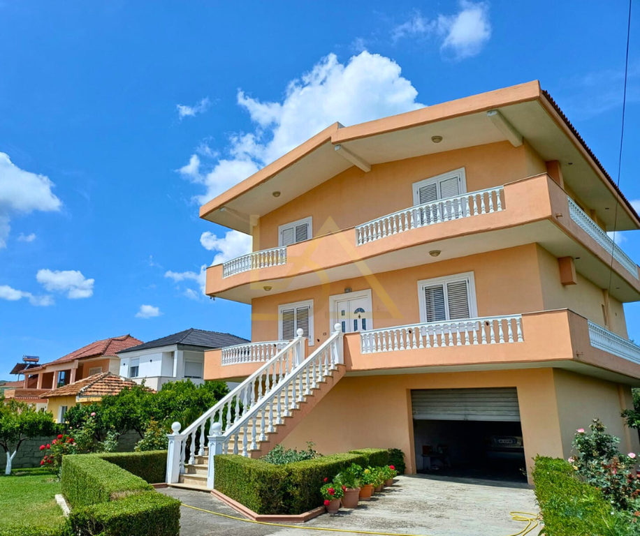 Property photo 1 of 9