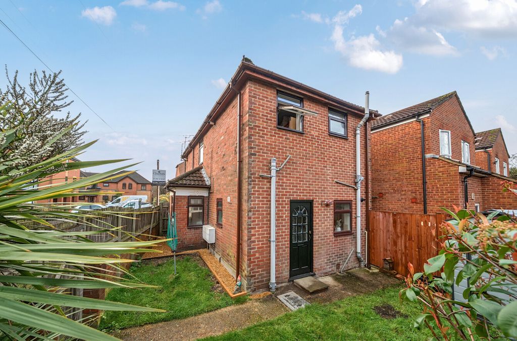 Property photo 1 of 14 1387571-4-6932d5c...