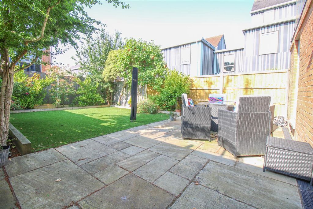 Property photo 3 of 18 Img_1614.Jpg