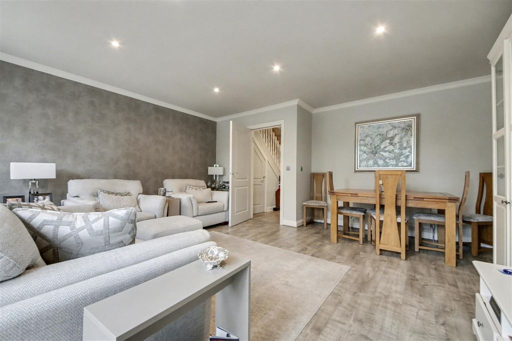 Property photo 2 of 15 Lounge Diner (1).Jpg