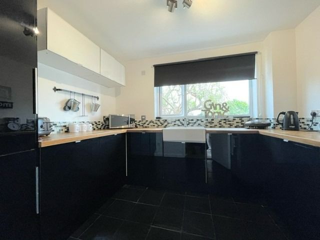 Property photo 3 of 10 1489613
