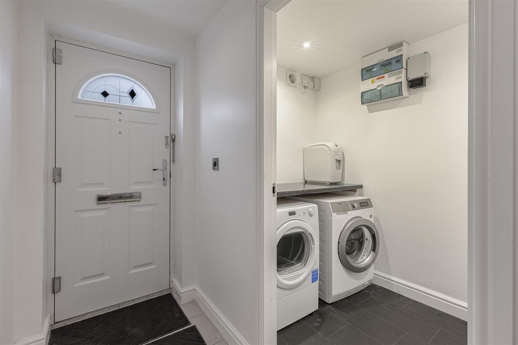 Additional image 19 of 4 bed detached house for saleBen Rhydding Road, Ilkley LS29