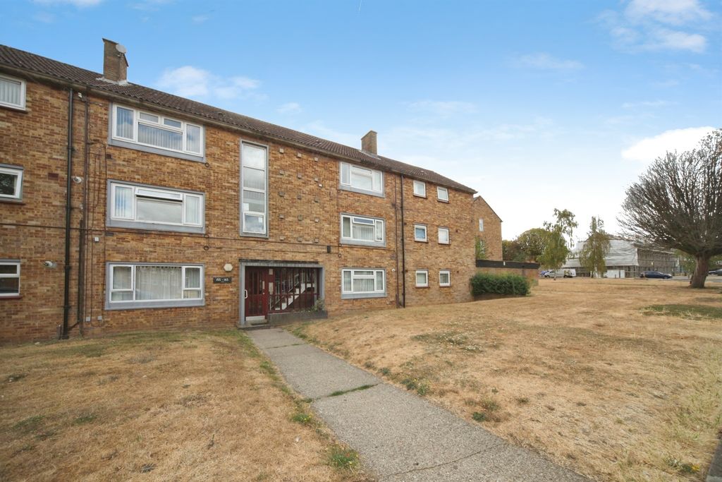 Property photo 2 of 14