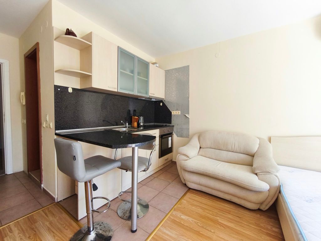 Property photo 2 of 18