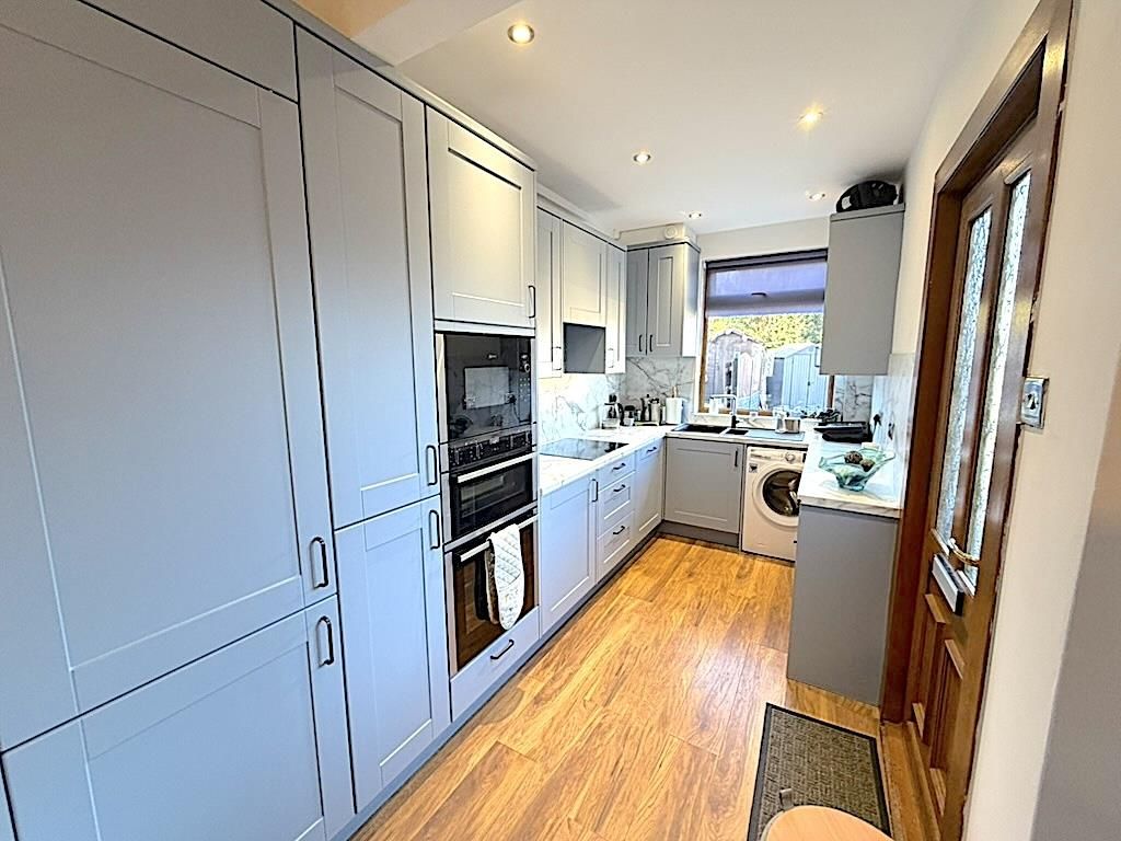 Property photo 2 of 18 Kitchen.Jpg