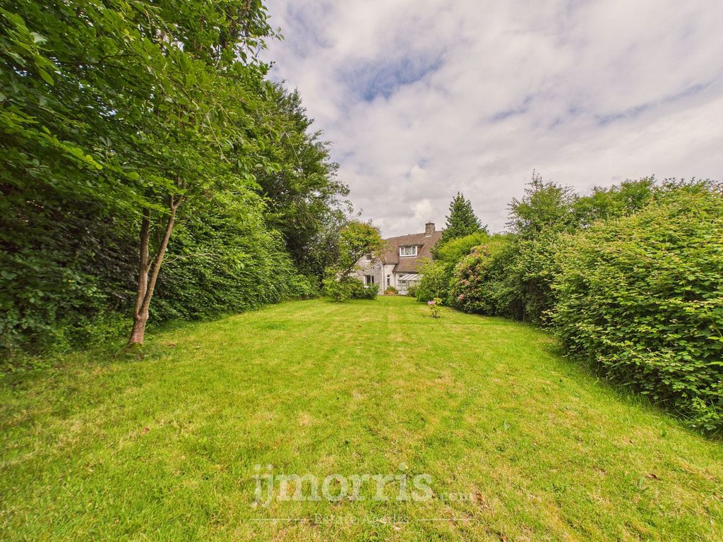 Property photo 2 of 30