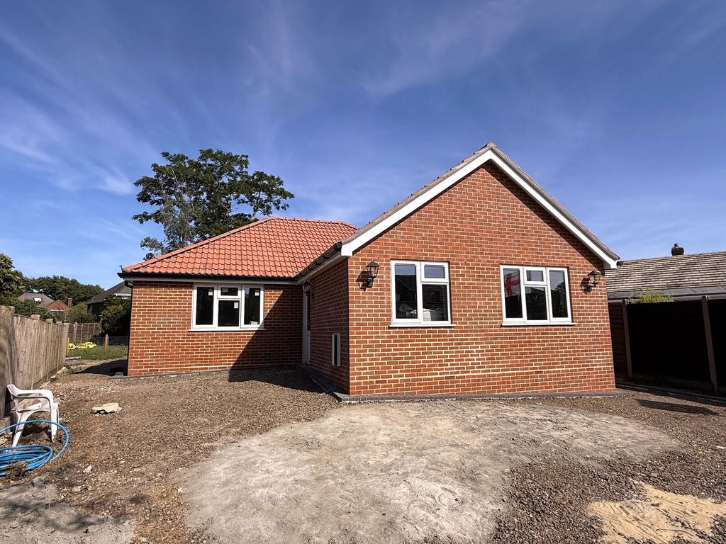 Property photo 1 of 5