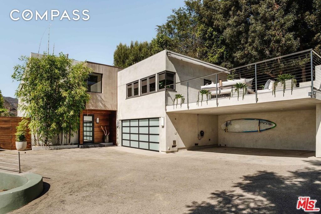 Property photo 1 of 38
