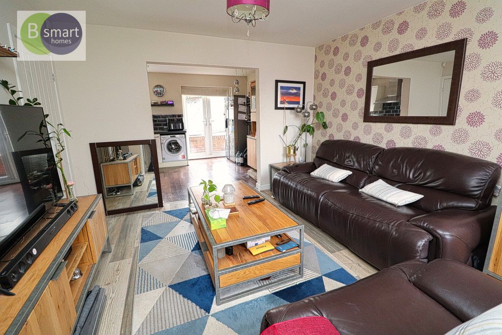 Property photo 3 of 15 Img_1717