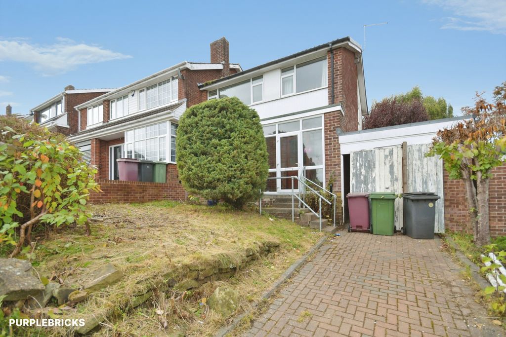 Property photo 1 of 31