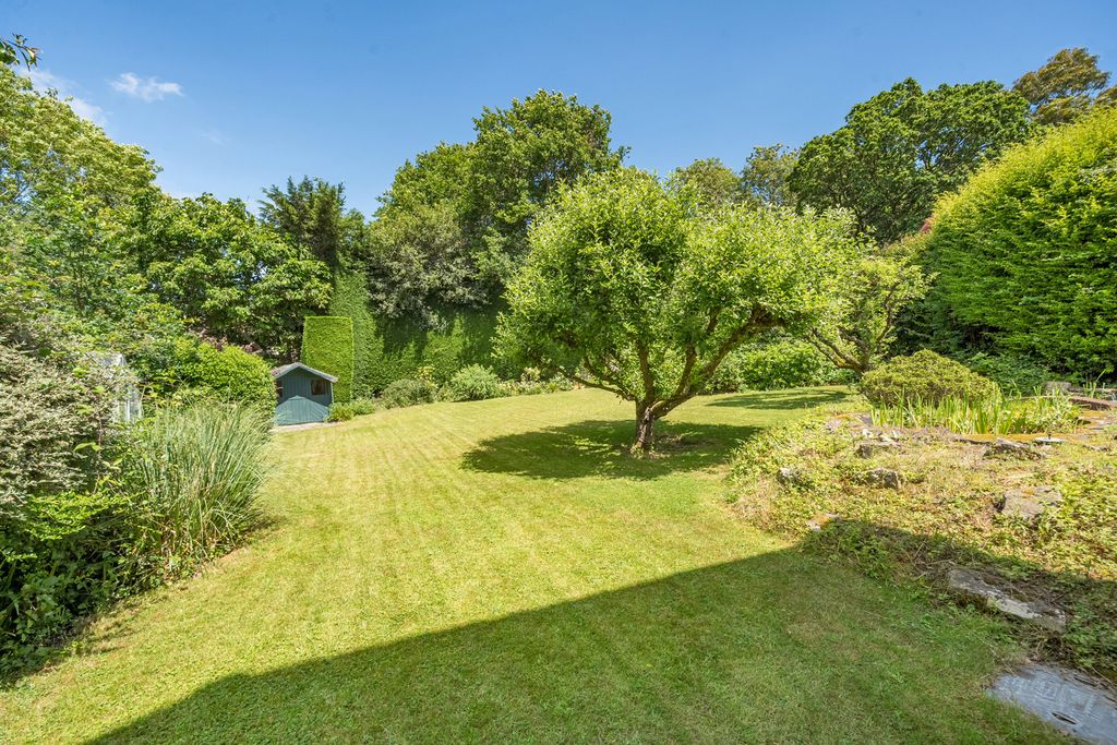 Property photo 2 of 16 Property Image