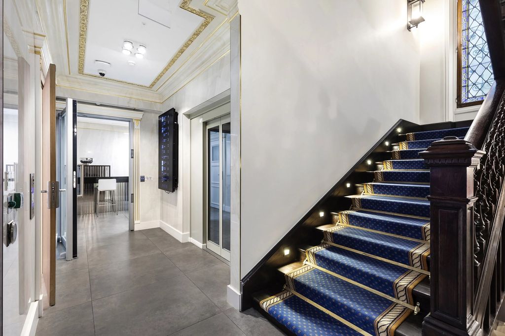 Property photo 1 of 26