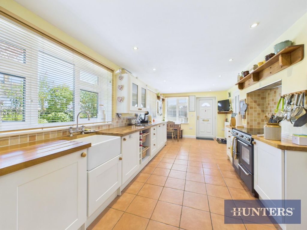 Property photo 3 of 25 Cam05333G0-Pr0168-Still030.Jpg