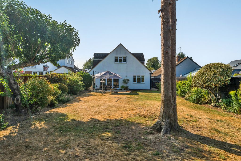 Property photo 2 of 16
