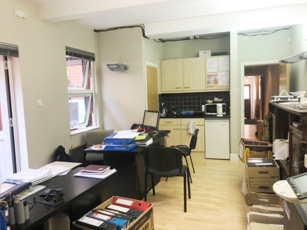 Property photo 2 of 6 Photo 3