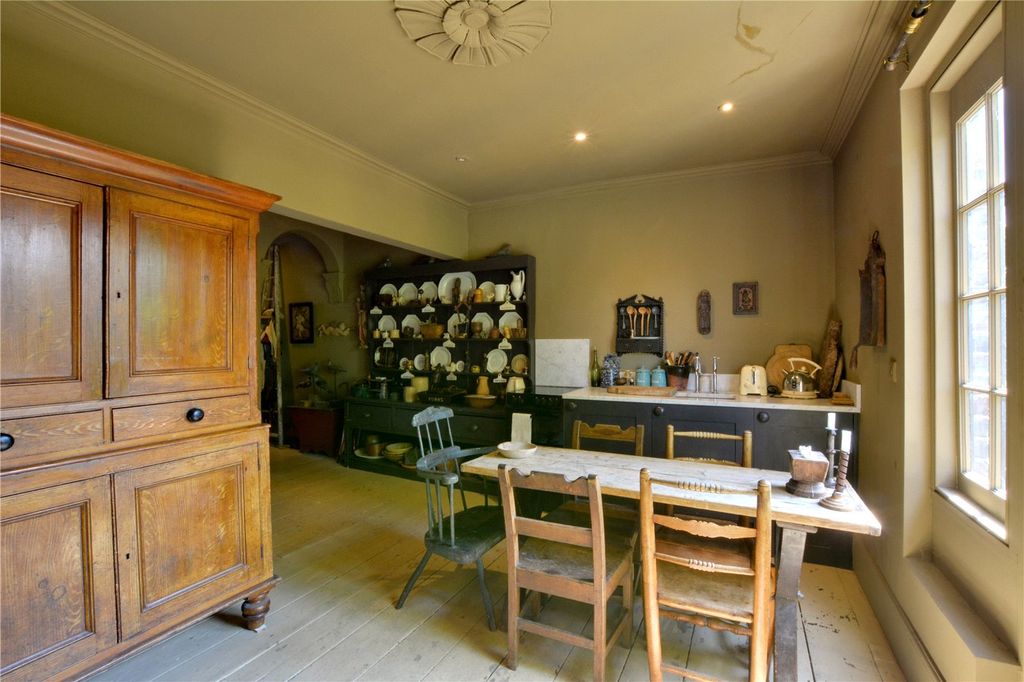 Property photo 3 of 25 Picture No. 15