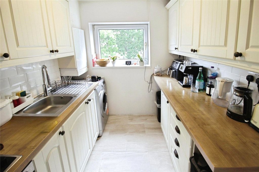 Property photo 3 of 7 Picture No. 16
