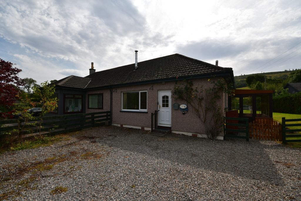 Property photo 1 of 11 Photo