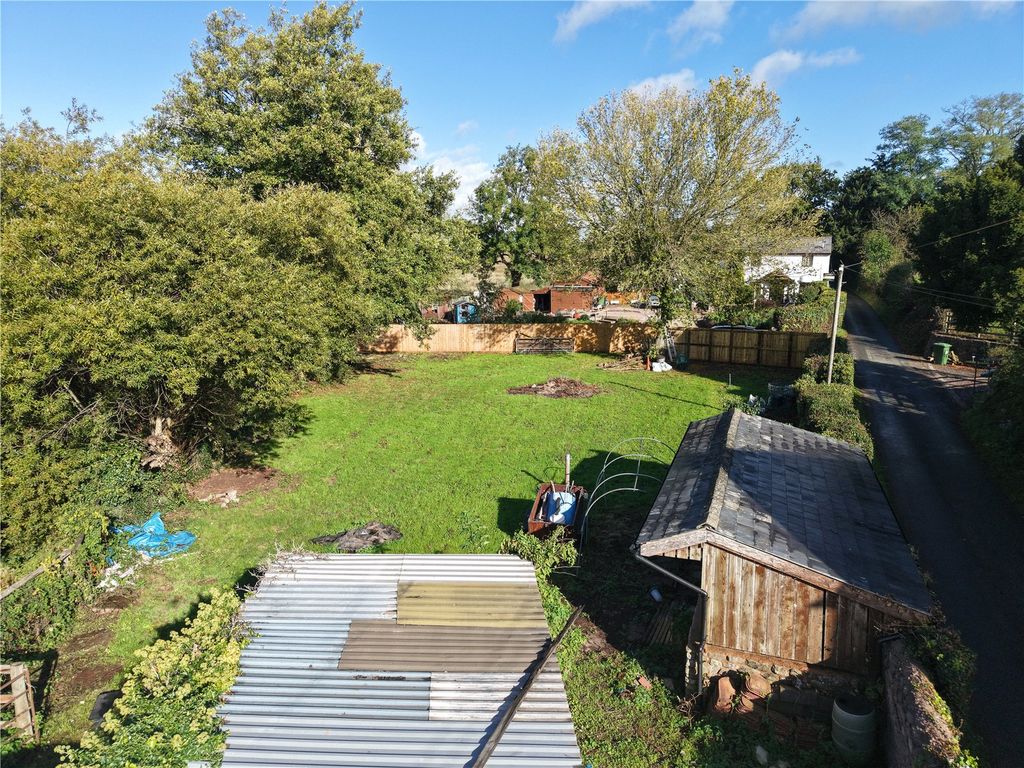 Property photo 3 of 11 Picture No. 01