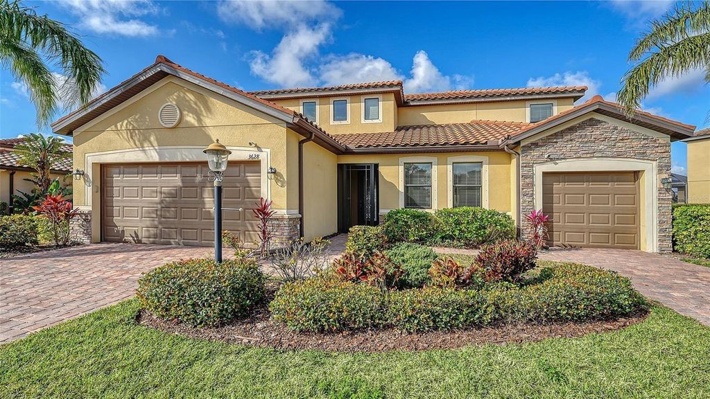 Property photo 1 of 1