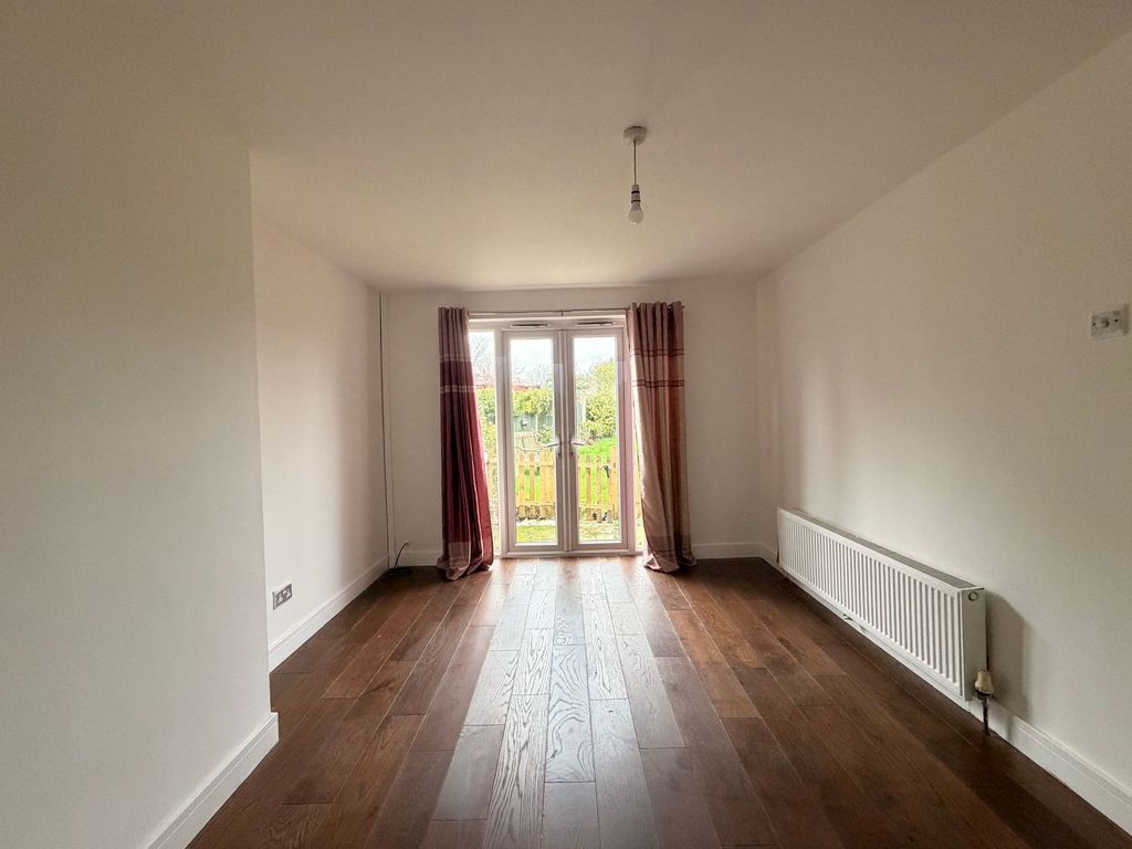 Property photo 3 of 24