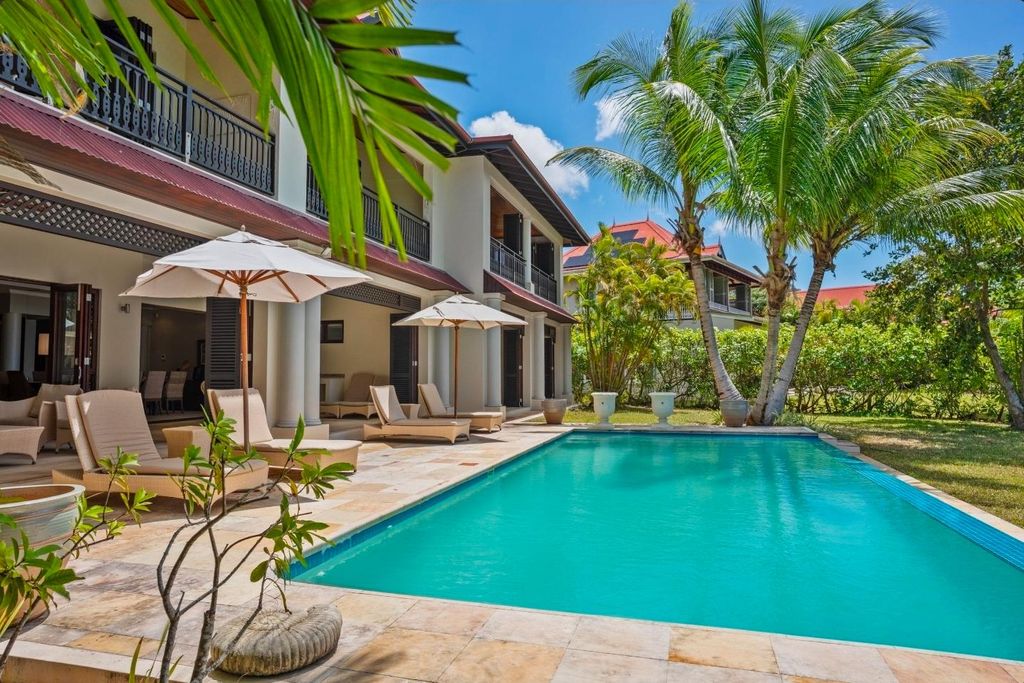 Property photo 1 of 36