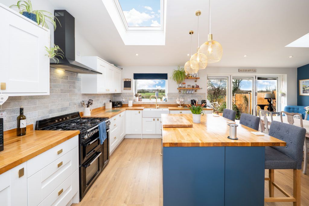 Property photo 2 of 33