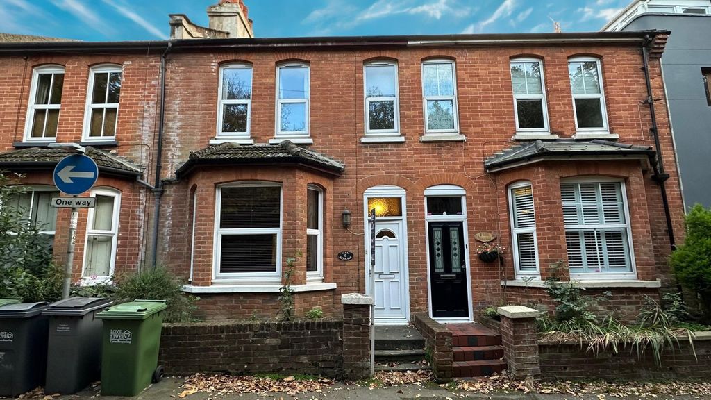 Property photo 1 of 28