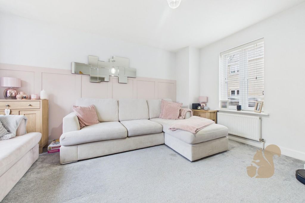 Property photo 3 of 24 Cam03877G0-Pr0306-Still001.Jpg