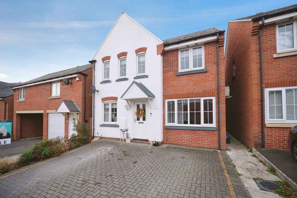 Property photo 1 of 31