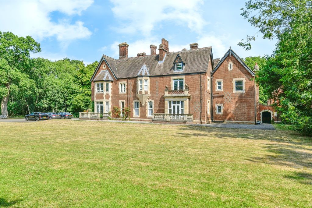 Property photo 1 of 15