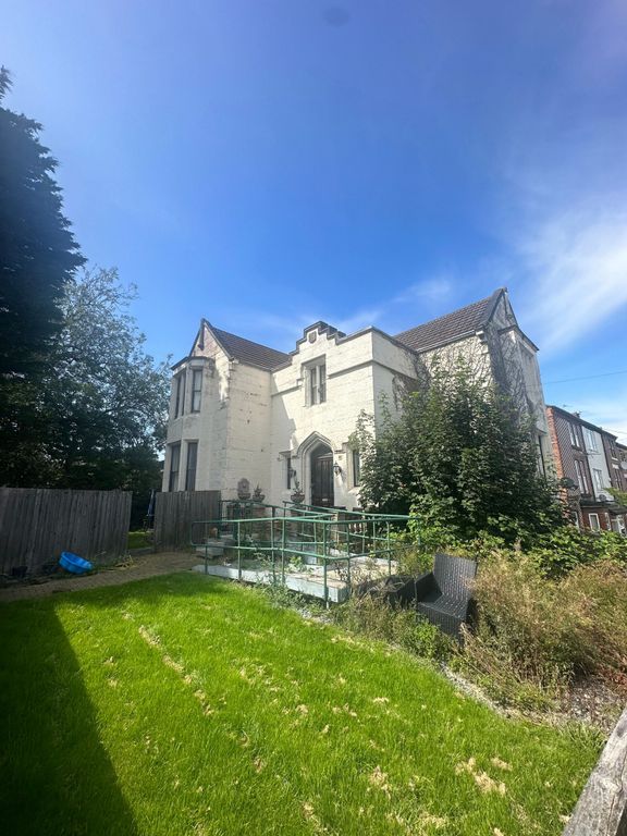 Property photo 2 of 17 Photo 4