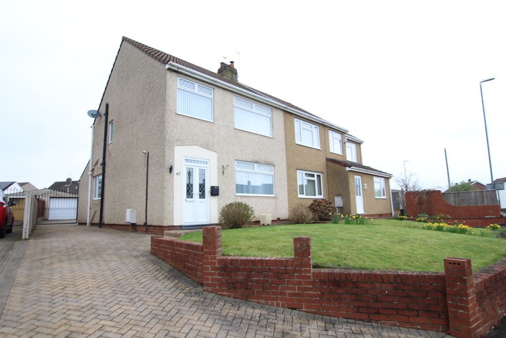 Property photo 1 of 12 Front