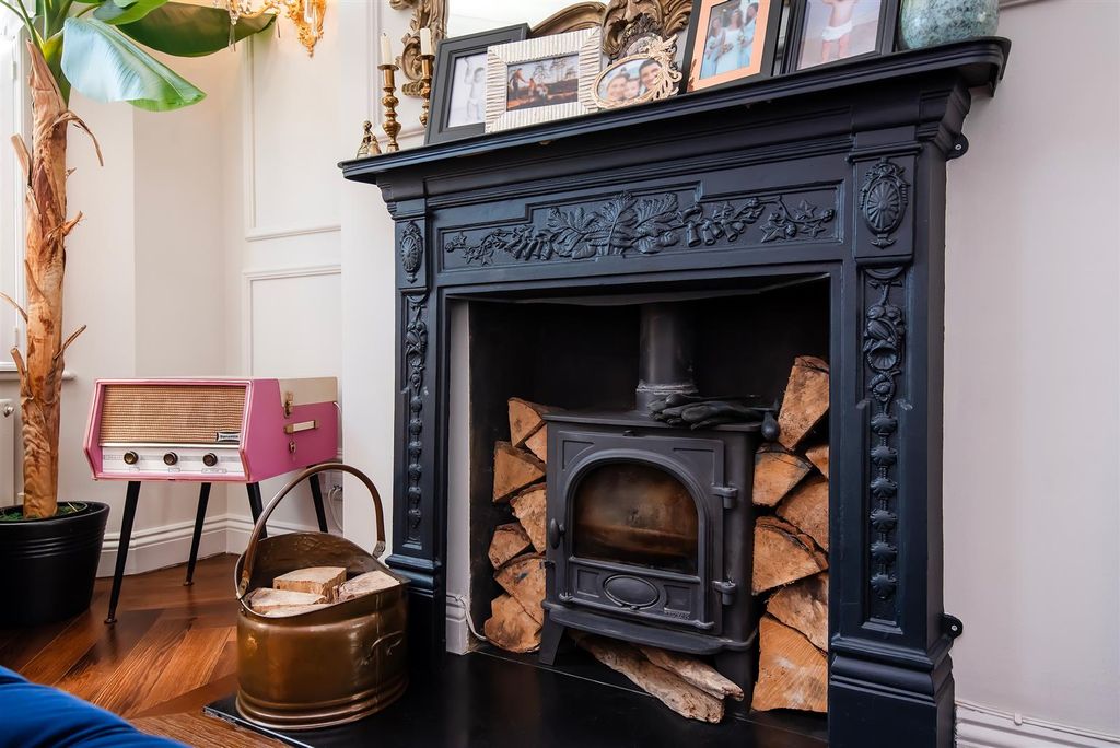 Property photo 3 of 31 Helliwell &amp; Co