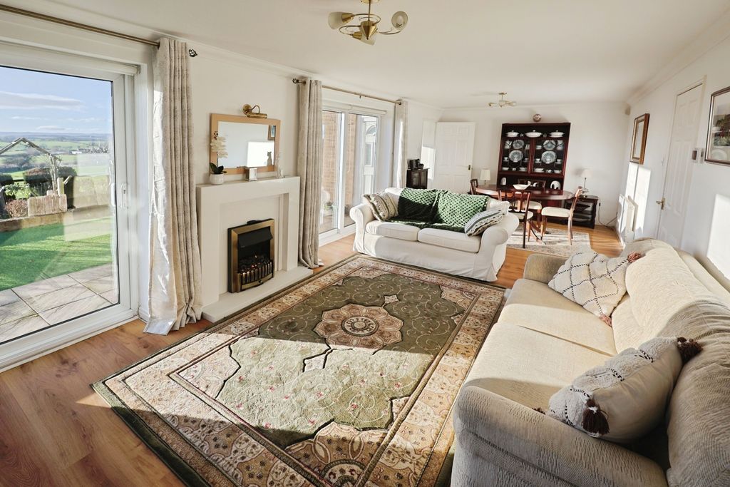 Property photo 3 of 29 Pbox-Img.Jpg