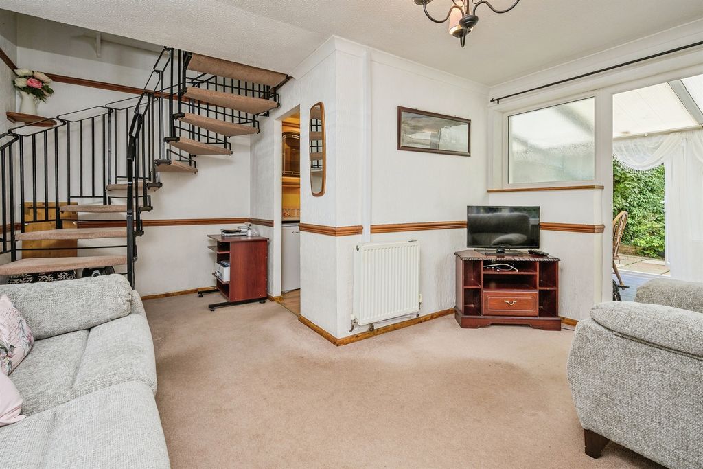 Property photo 2 of 13