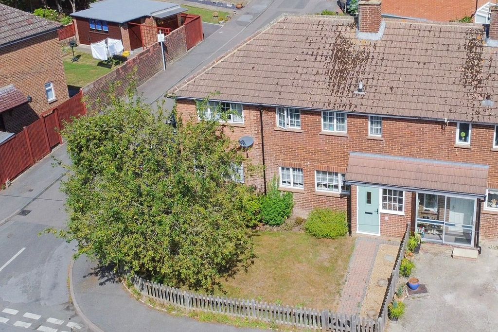 Property photo 1 of 24