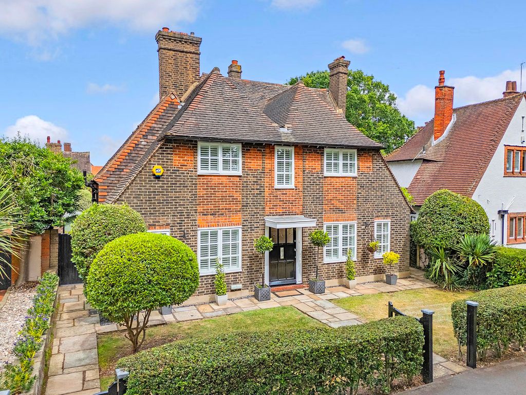 Property photo 1 of 39
