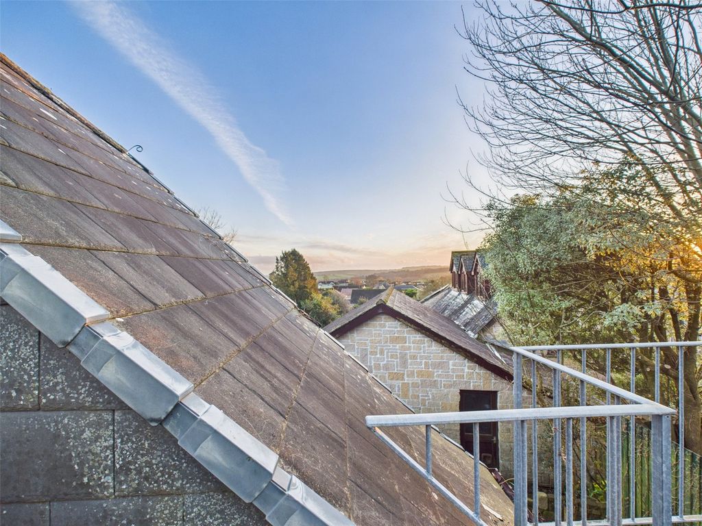 Property photo 3 of 17 Picture No. 18