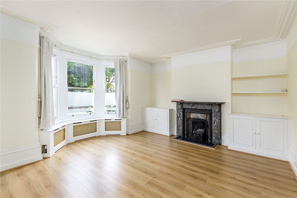 Property photo 2 of 14 Picture No. 04