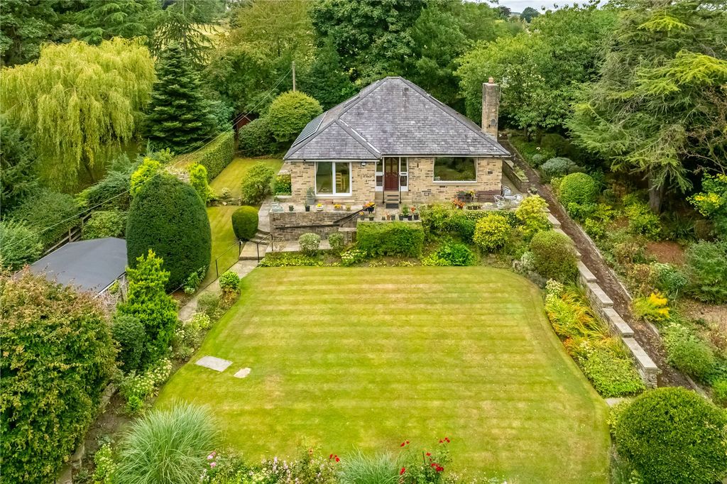 Property photo 1 of 27 Outside