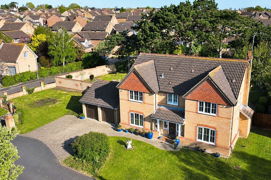 Property photo 1 of 34