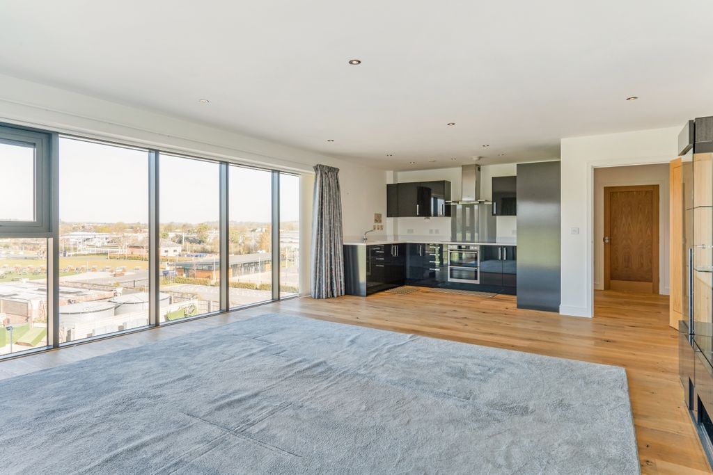 Additional image 4 of 2 bed flat to rentKingman Way, Newbury RG14