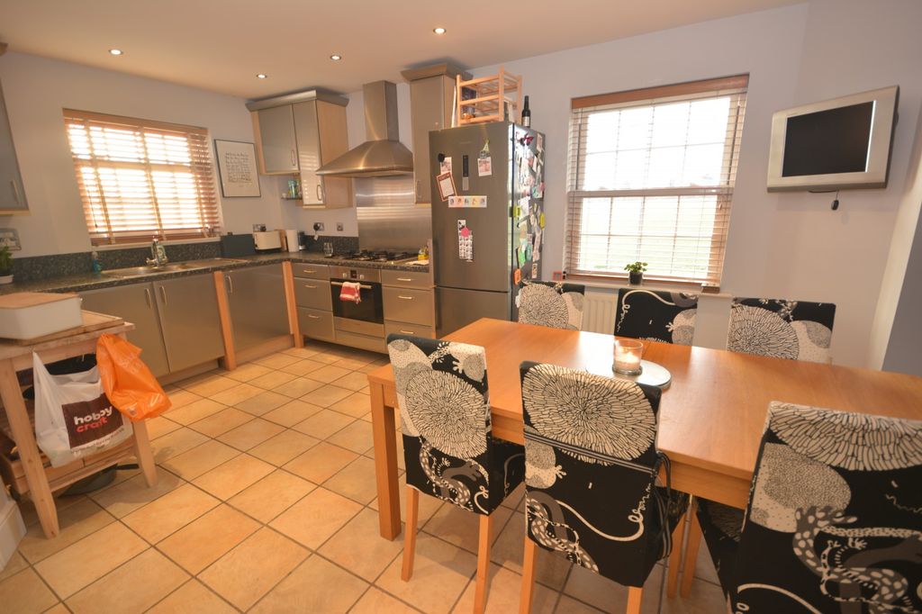 Property photo 2 of 10 Kitchen/Diner