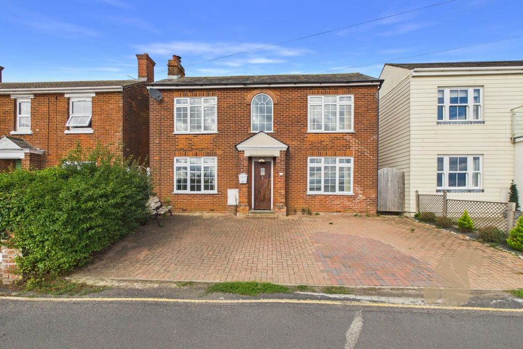 Property photo 1 of 29 Cam03877G0-Pr0428-Still029.Jpg